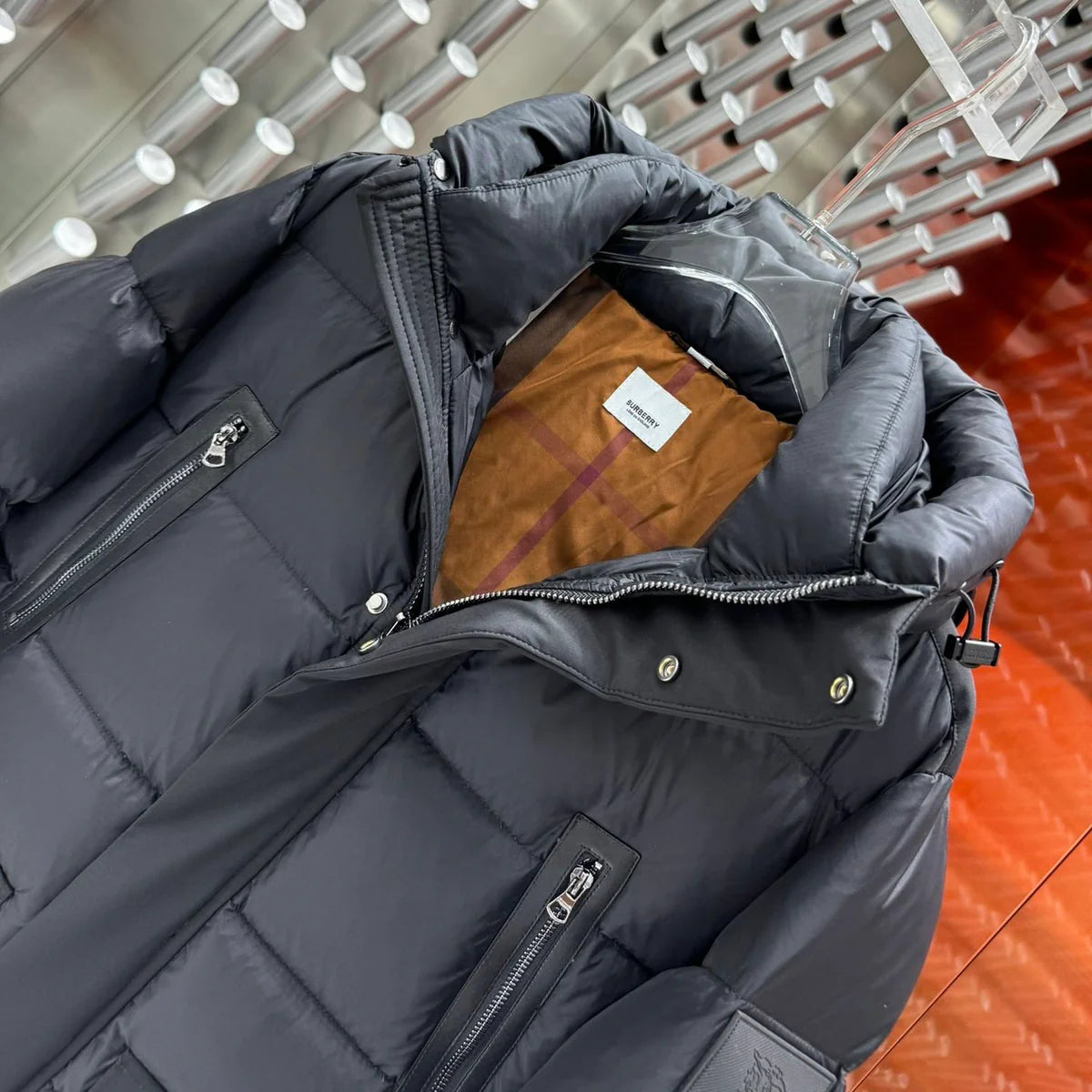 (PRE ORDER) BURBERRY PUFFER COAT - BLACK