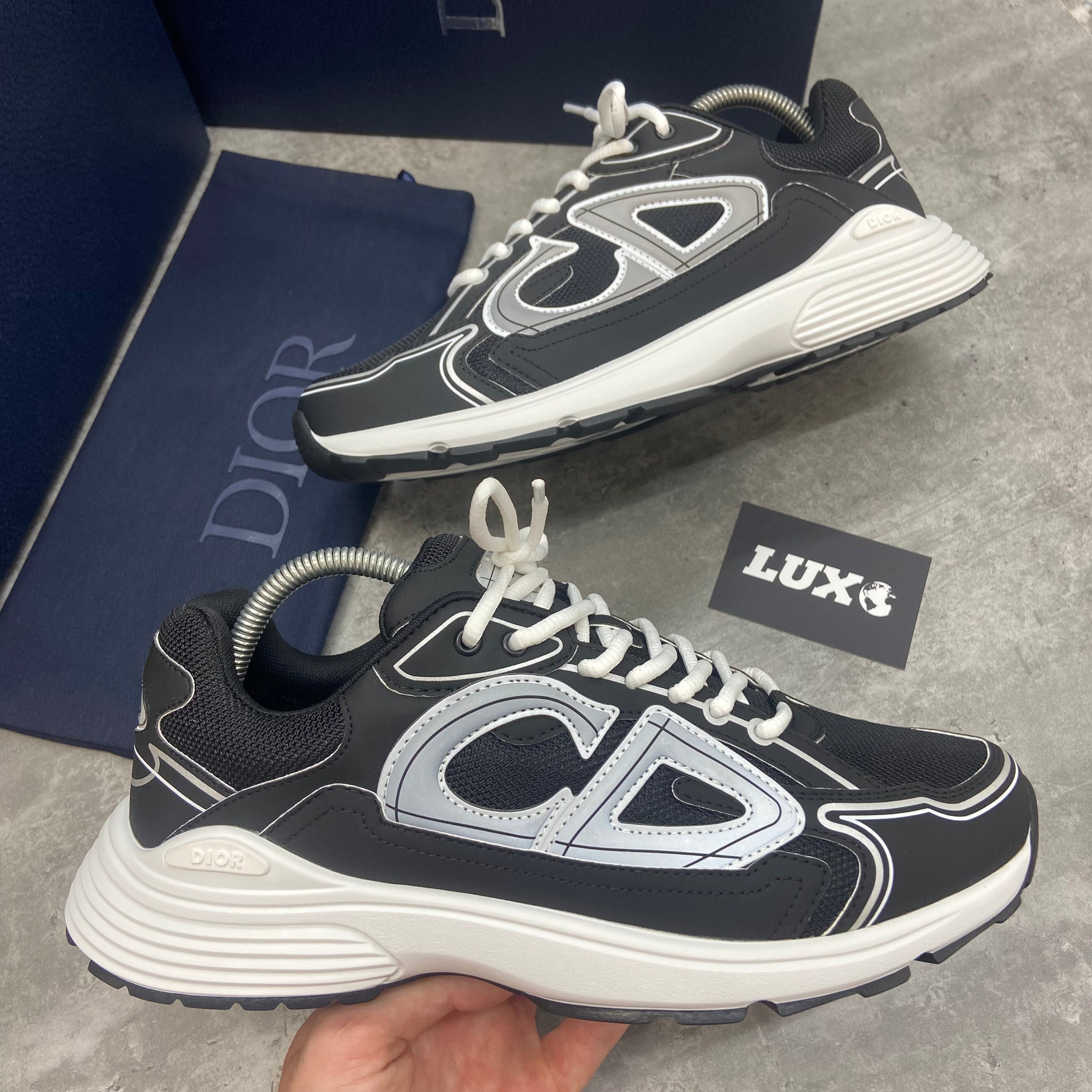 DIOR B30 TRAINER - BLACK / WHITE