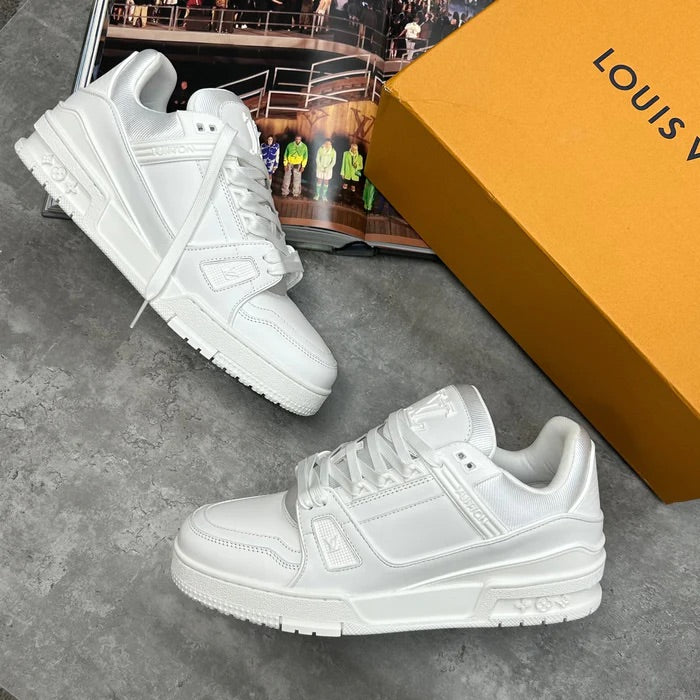 (PRE ORDER) LOUIS VUITTON TRAINERS - WHITE