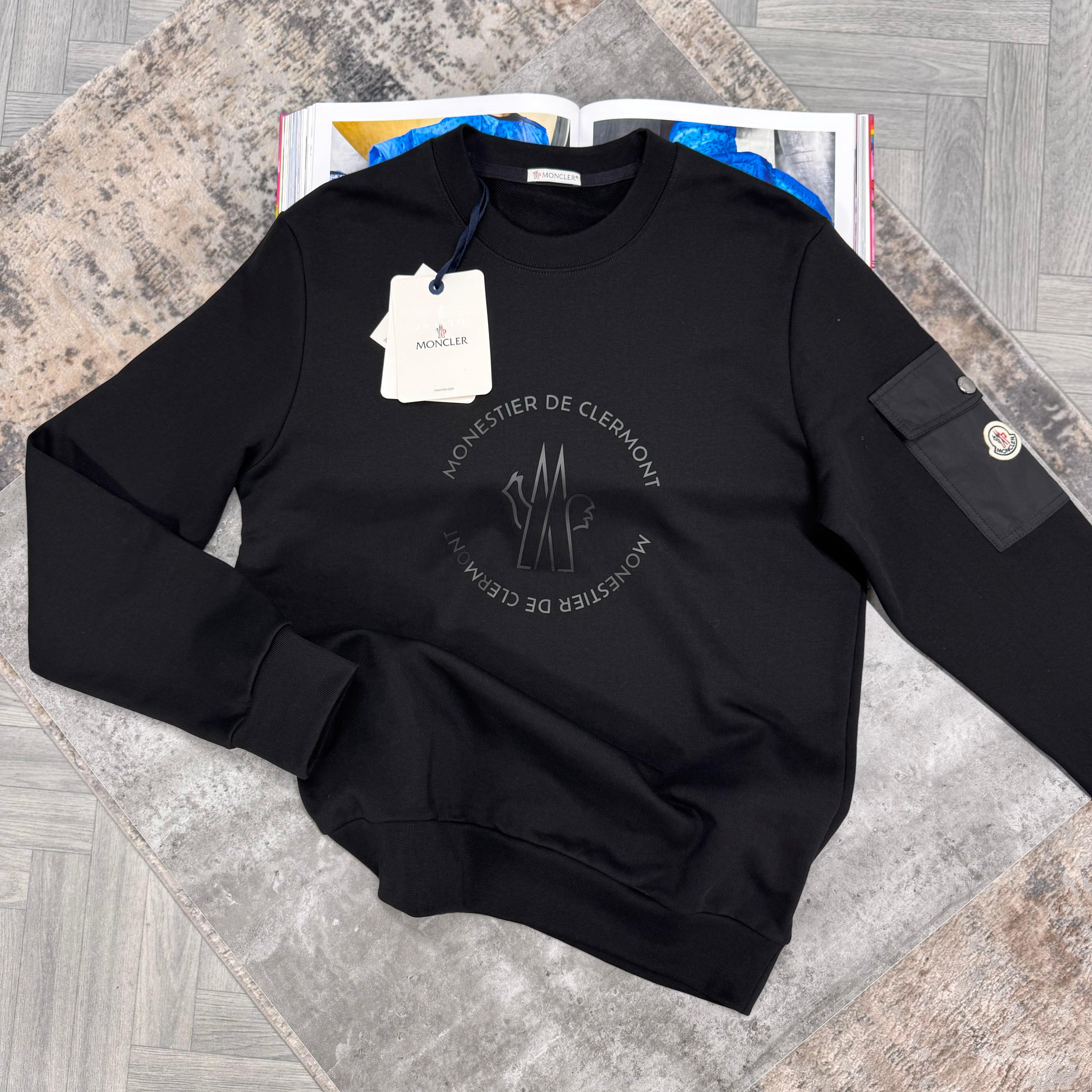 MNCLR JUMPER - BLACK