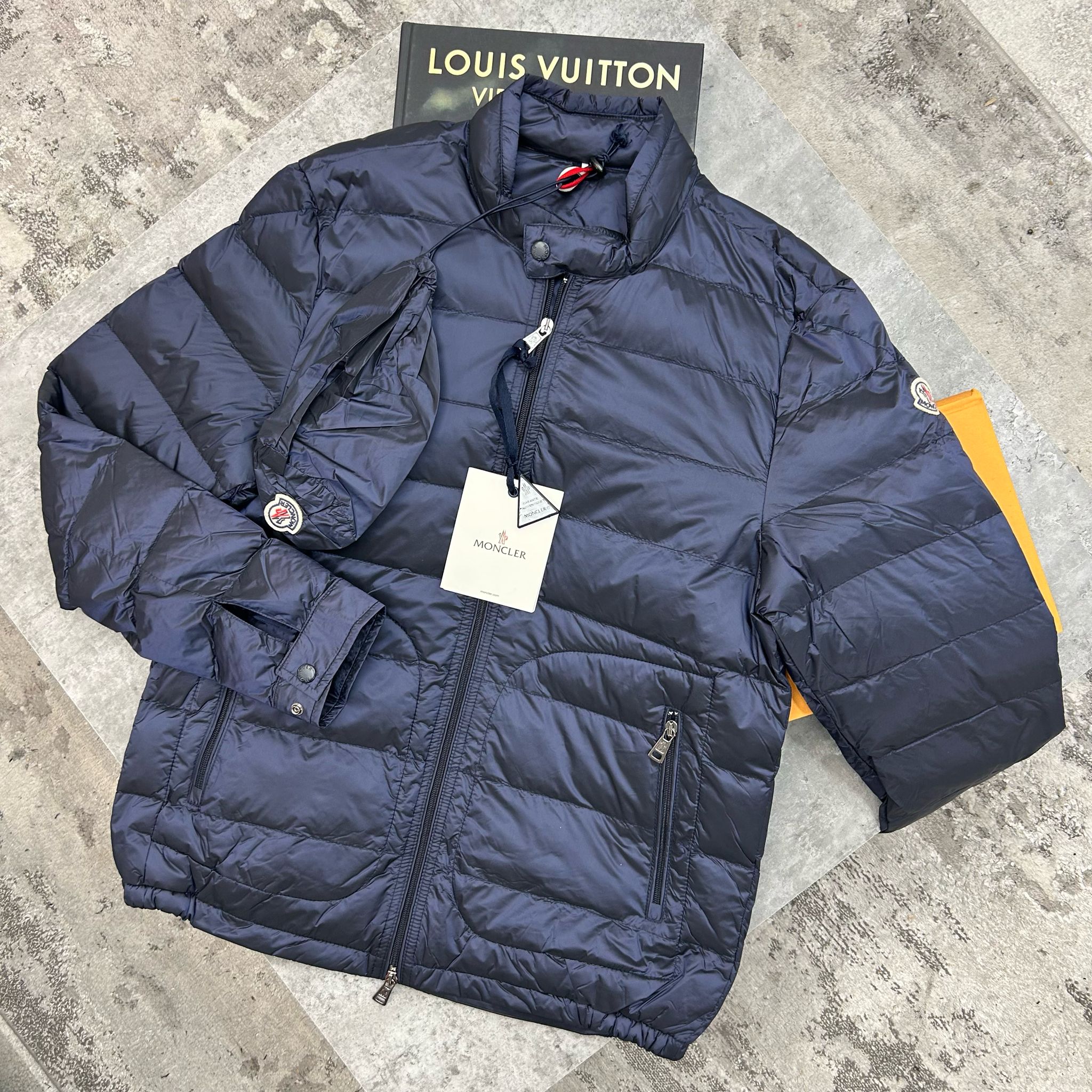 MONCLER ACORUS SHORT DOWN JACKET - NAVY