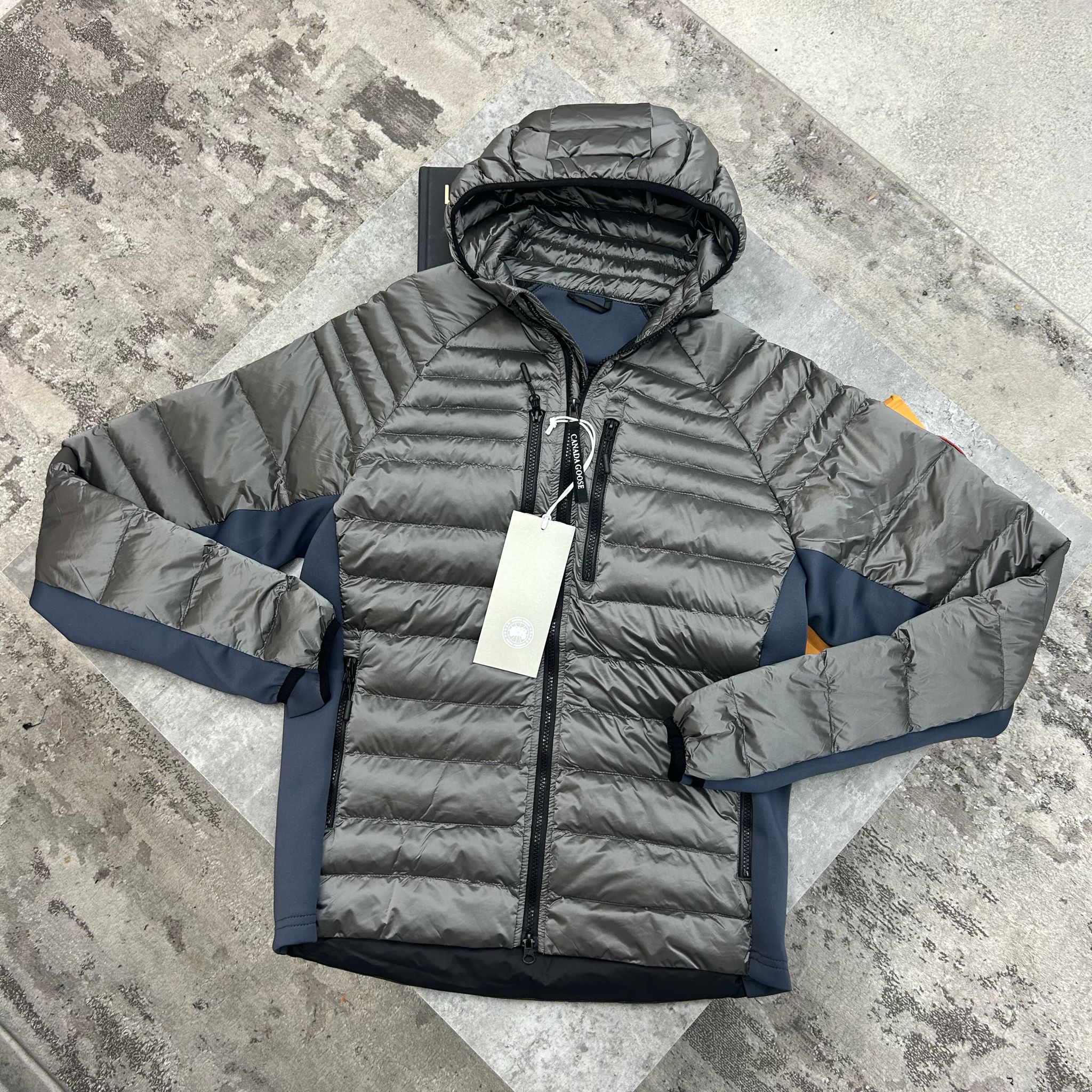 Canada goose hybridge lite hoody uk best sale