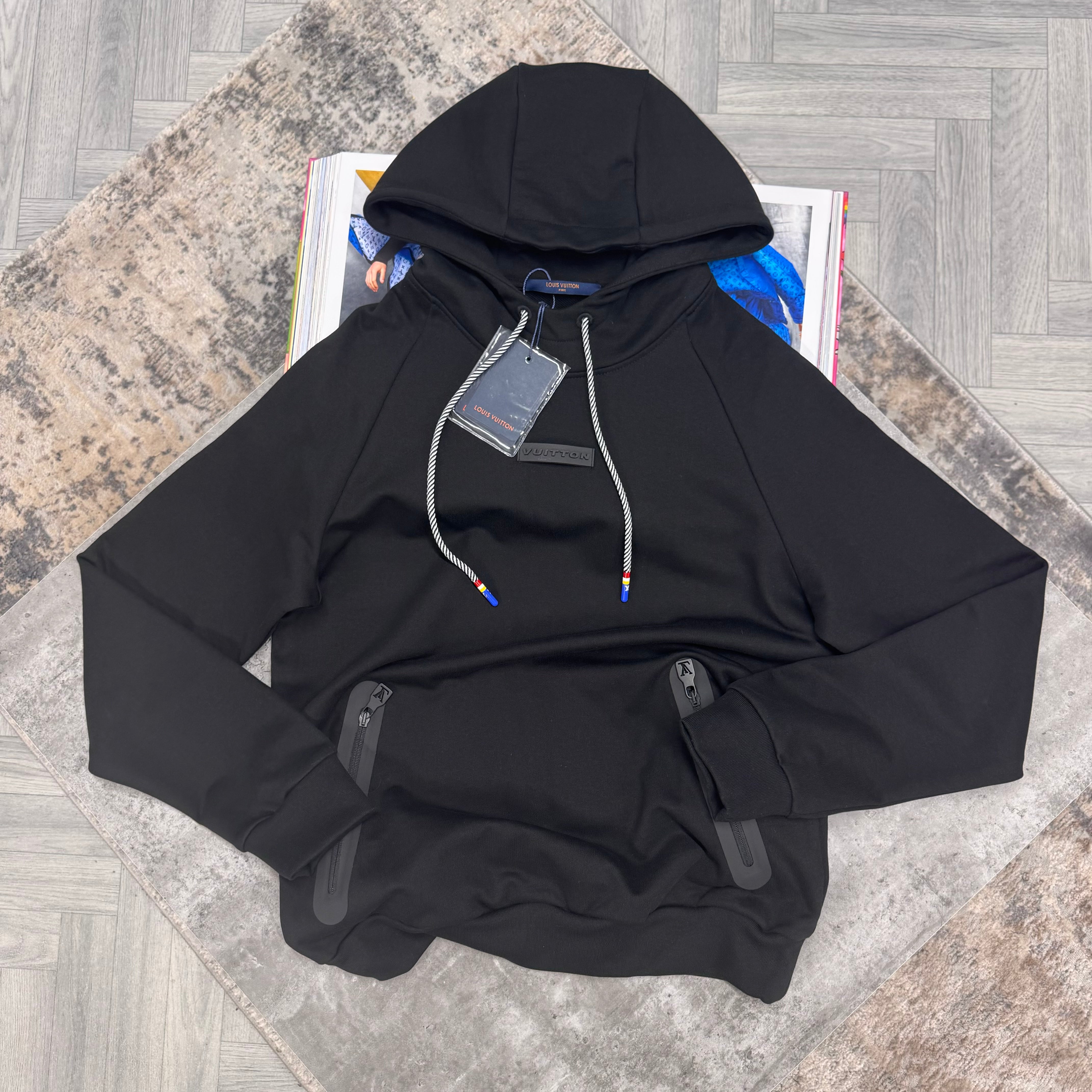 LVE HOODIE - BLACK