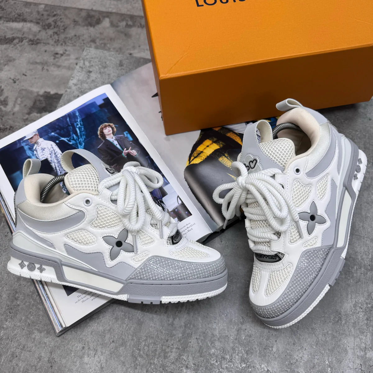 LOUIS VUITTON SKATES TRAINERS - GREY