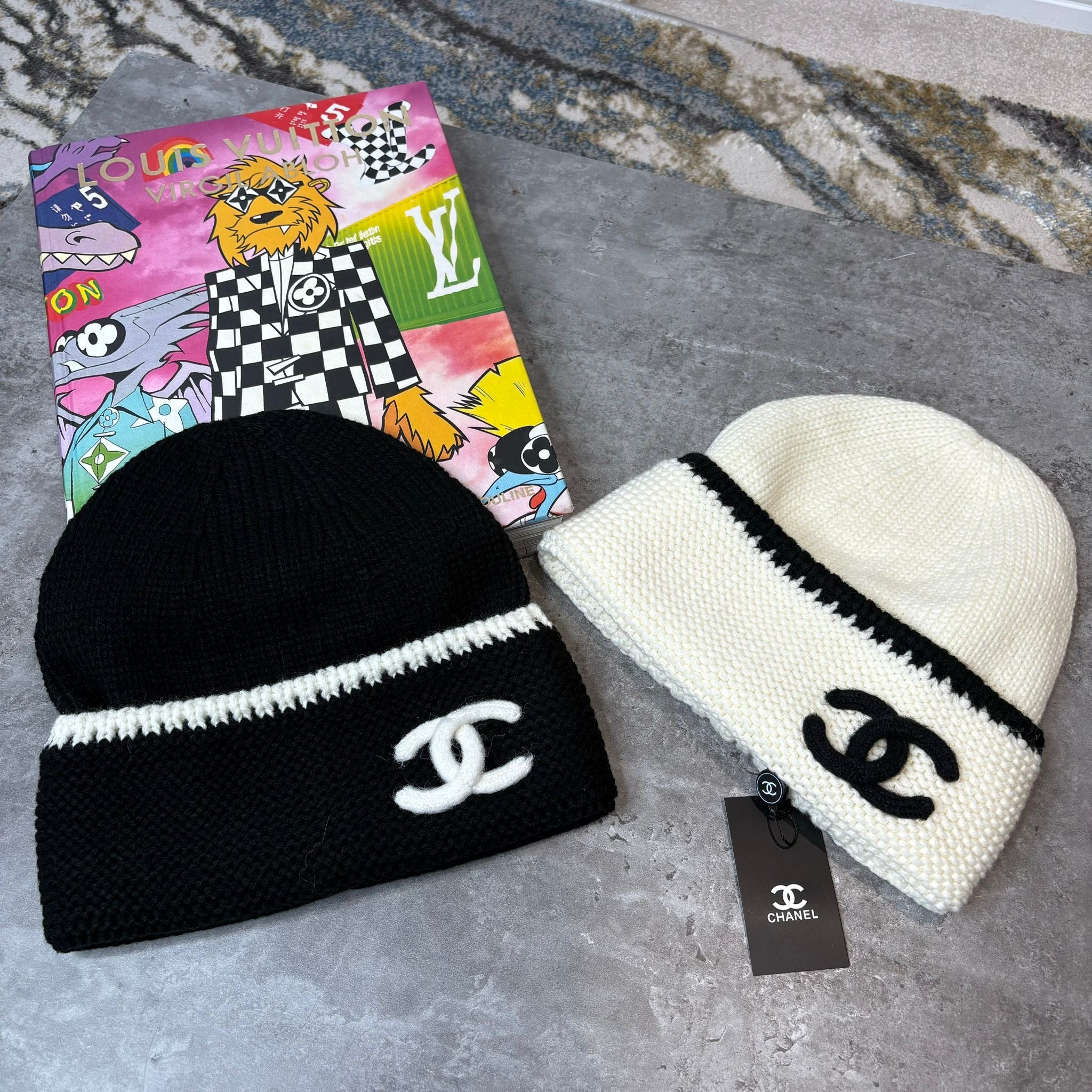 CC BEANIE - BLACK & CREAM