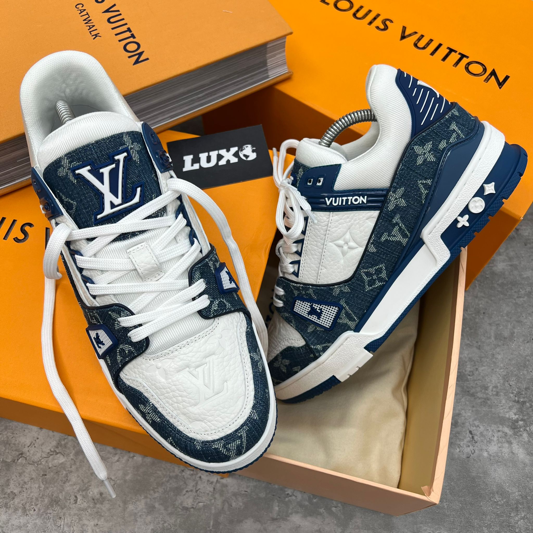 (PRE ORDER) LOUIS VUITTON TRAINERS - DENIM