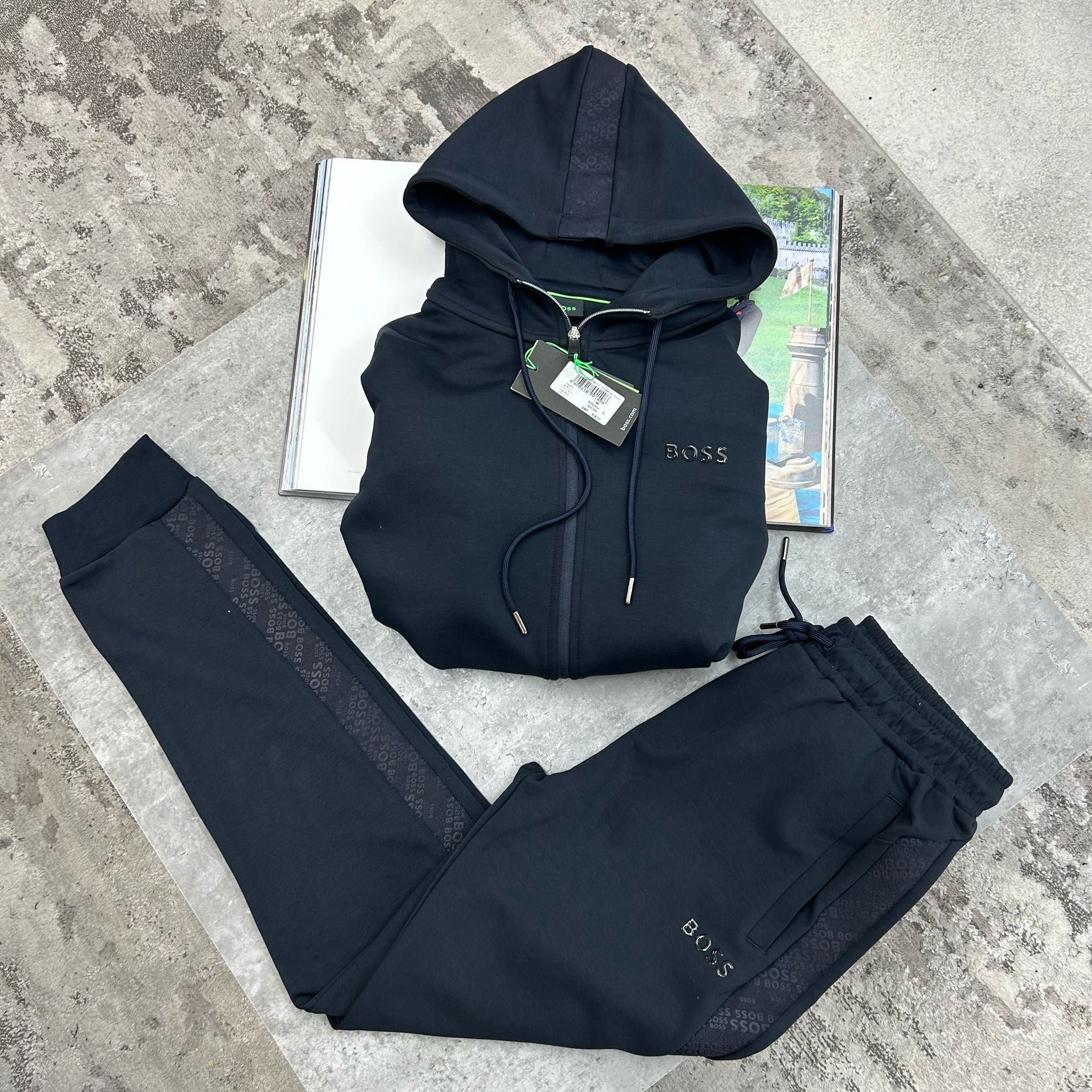 BOSS TRACKSUIT - NAVY