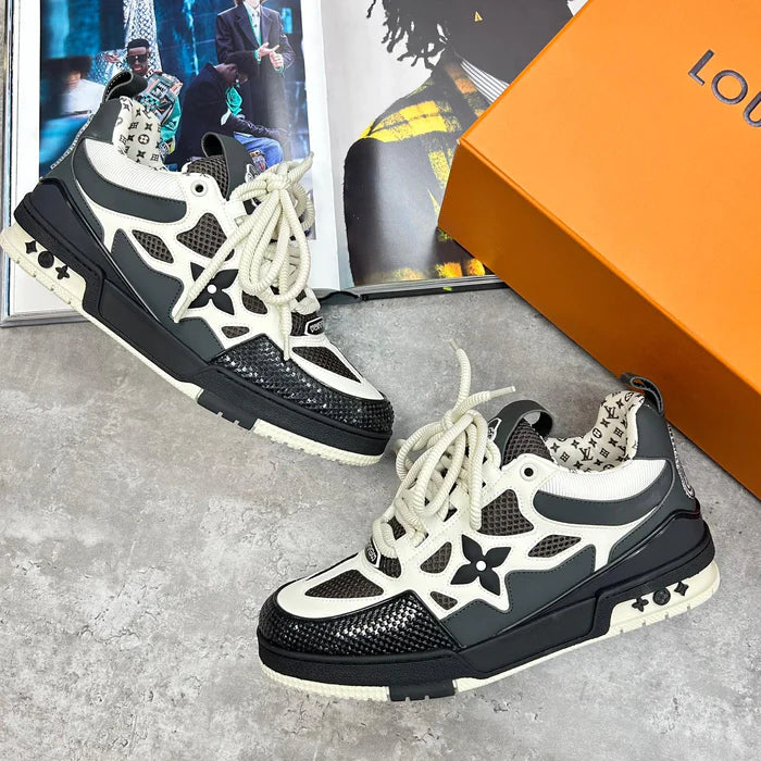 (PRE ORDER) LOUIS VUITTON SKATE TRAINERS - BLACK / WHITE