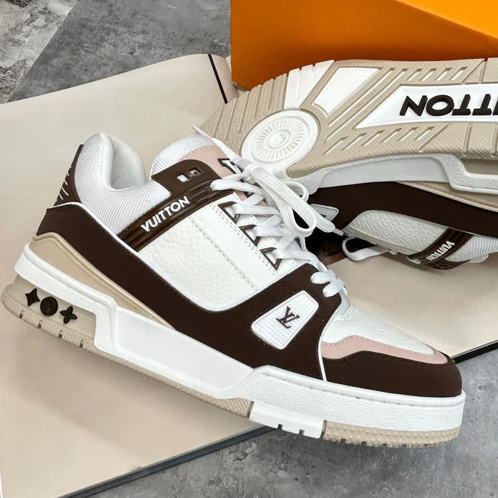 (PRE ORDER) LOUIS VUITTON TRAINERS - BROWN / WHITE