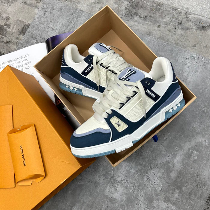 (PRE ORDER) LOUIS VUITTON TRAINERS - BLUE / WHITE