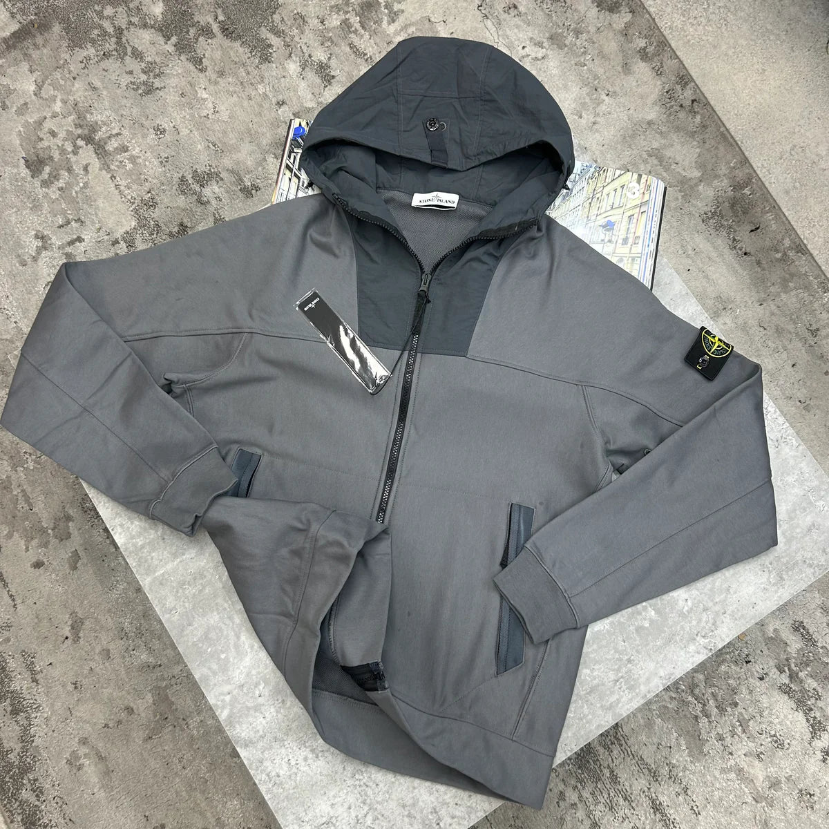 STONE ISLAND HOODED JACKET - CHARCOAL