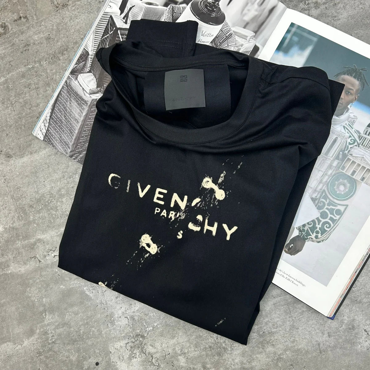 GIVENCHY SPLATTER T SHIRT - BLACK