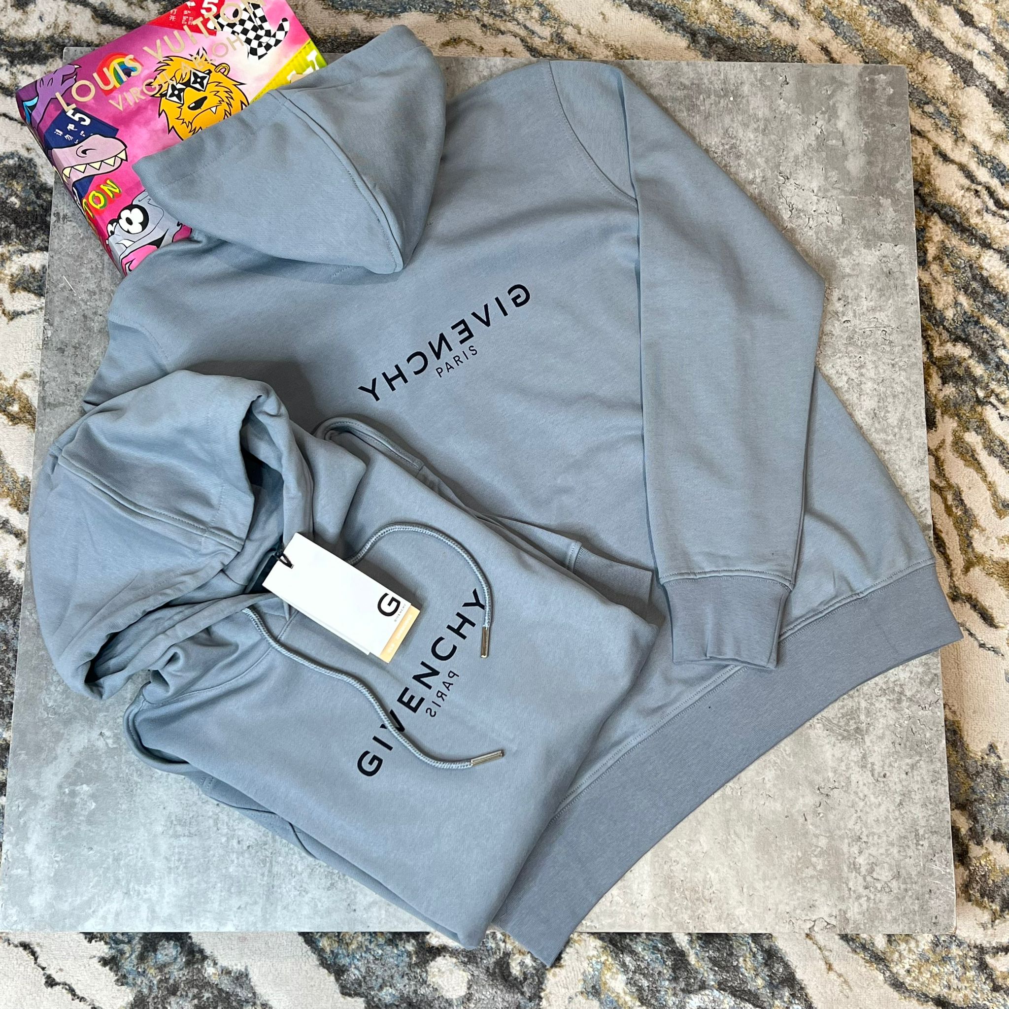 GIVENCHY HOODIE - GREY