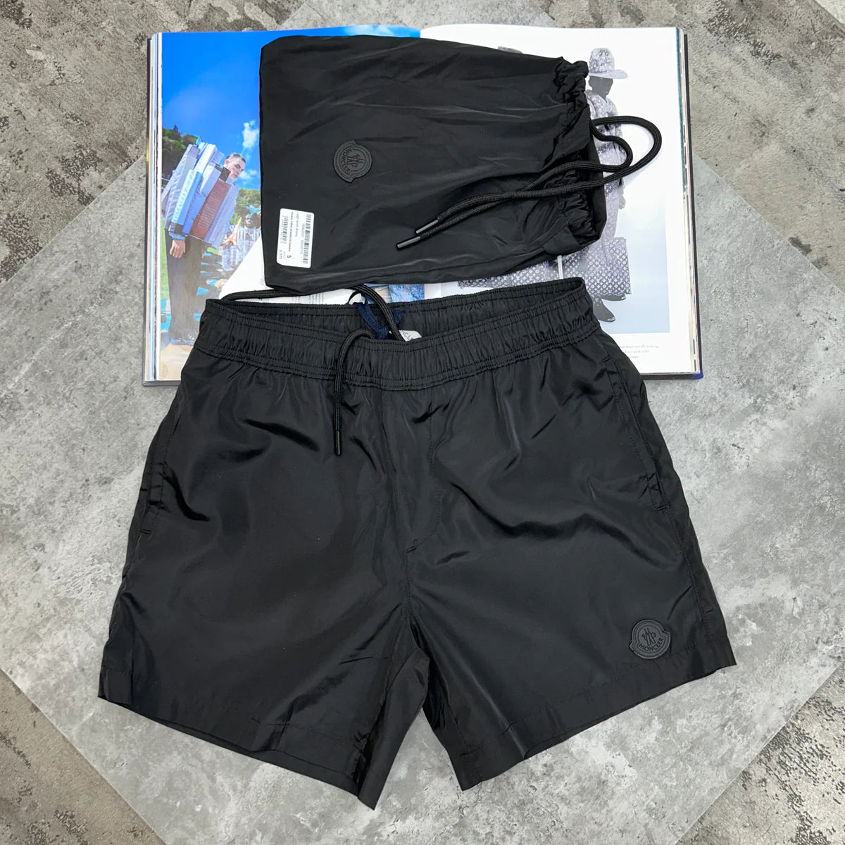 MONCLER BLACK BADGE BAGGED SWIMS - BLACK