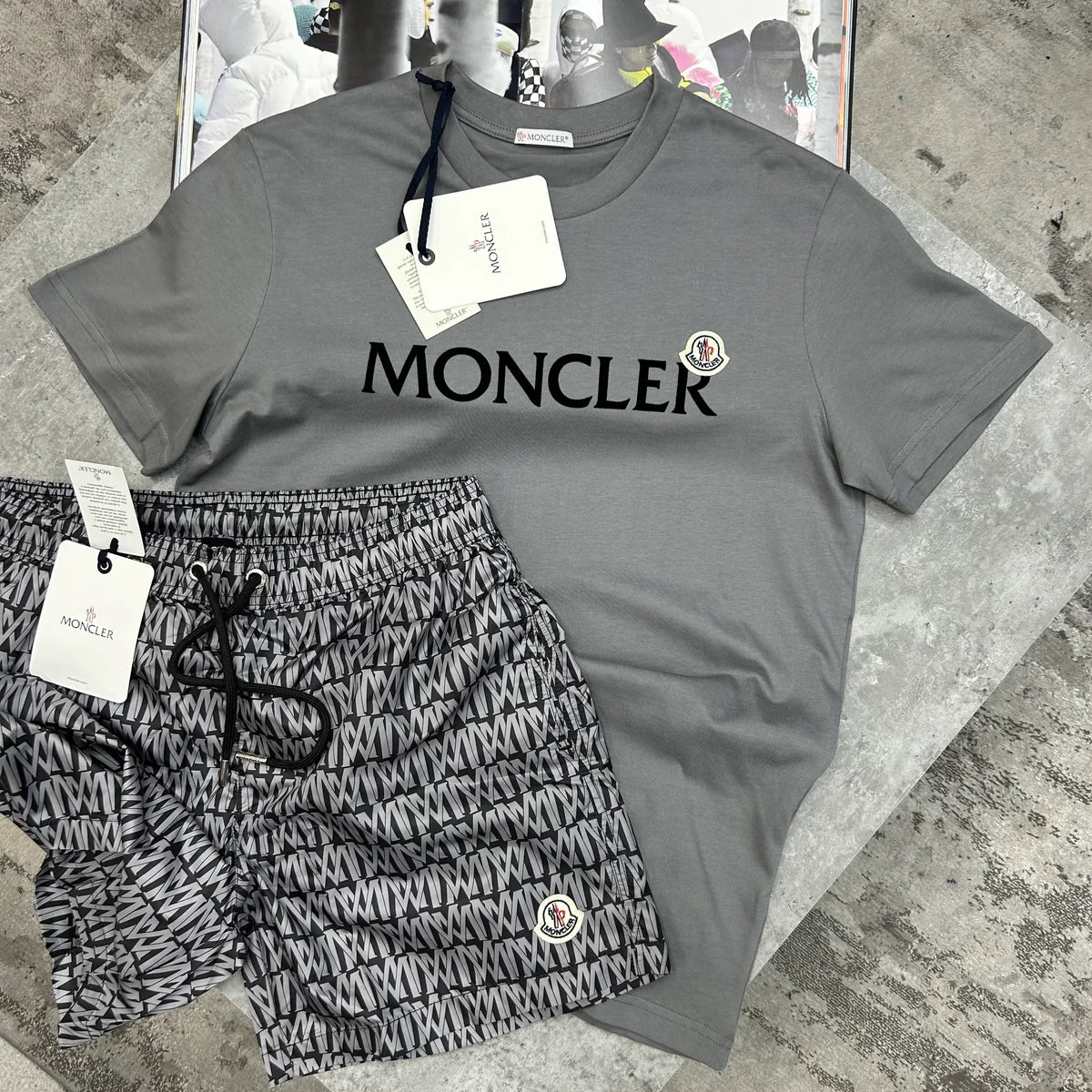 MONCLER BADGE T SHIRT - CHARCOAL