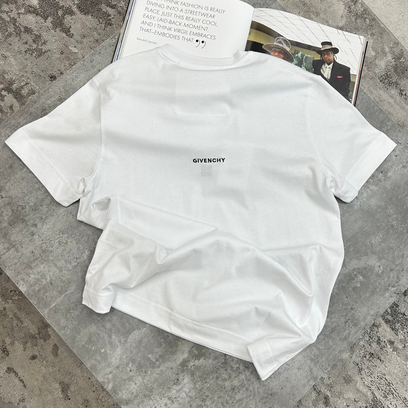 GIVENCHY SMALL LOGO T-SHIRT - WHITE