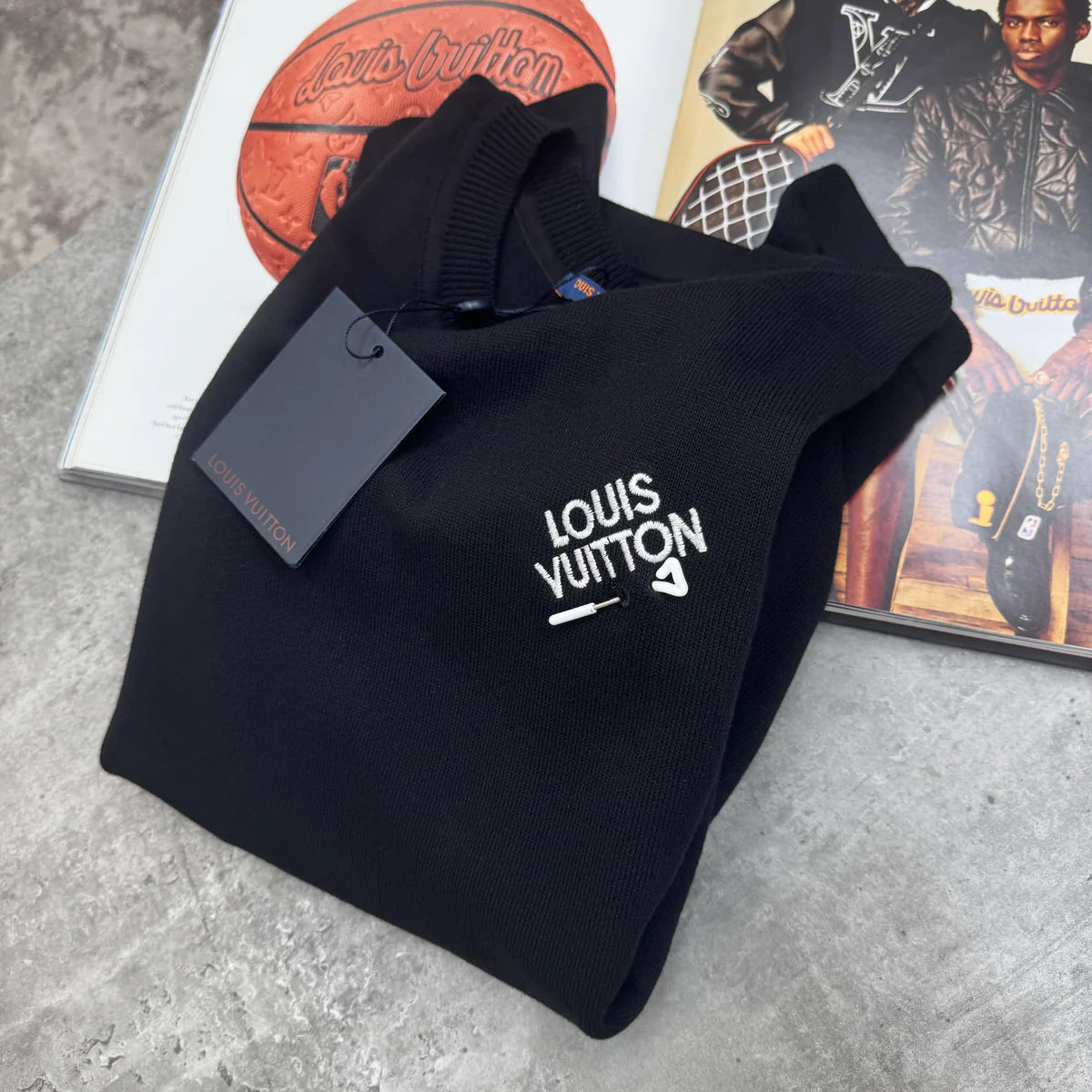 LOUIS VUITTON PIN T SHIRT - BLACK