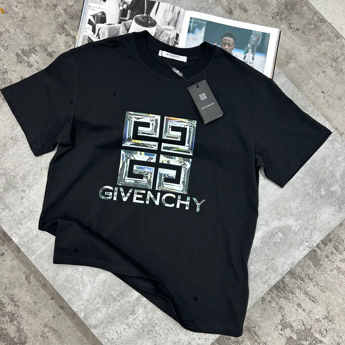 GIVENCHY 4G LOGO T SHIRT - BLACK