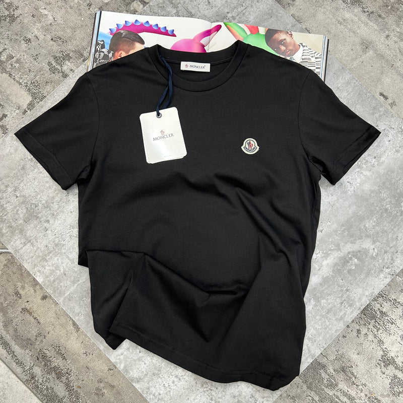 MONCLER LOGO T SHIRT - BLACK