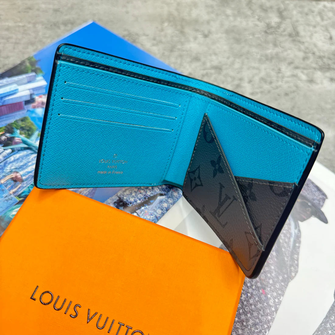 LOUIS VUITTON WALLET - GREY